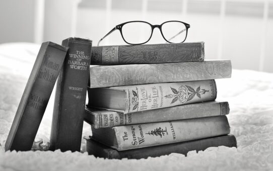 Boekenwand bibliotheek thuis: stijlvol en praktisch ontwerpen
