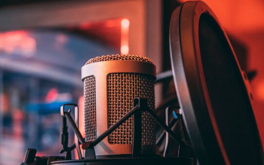 Slimme ontwerpen voor een moderne podcast studio thuis
