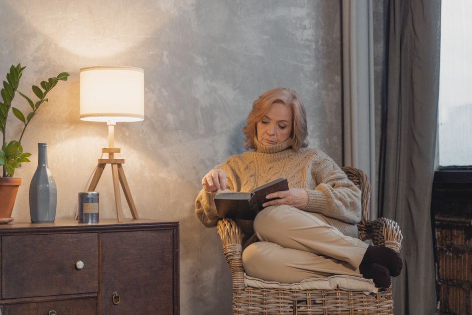 Ouderen genieten van natuurlijk circadian licht. Ouderen genieten van natuurlijk circadian licht.