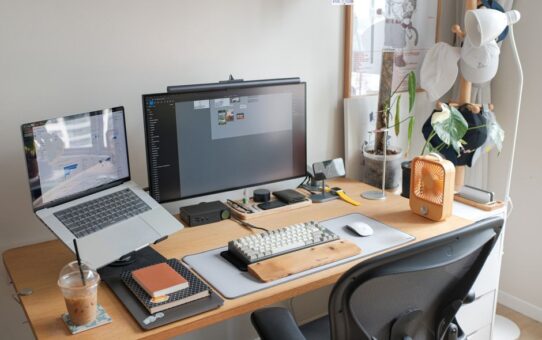 Een productiviteitsbooster: de perfecte werkkameropstelling onthuld